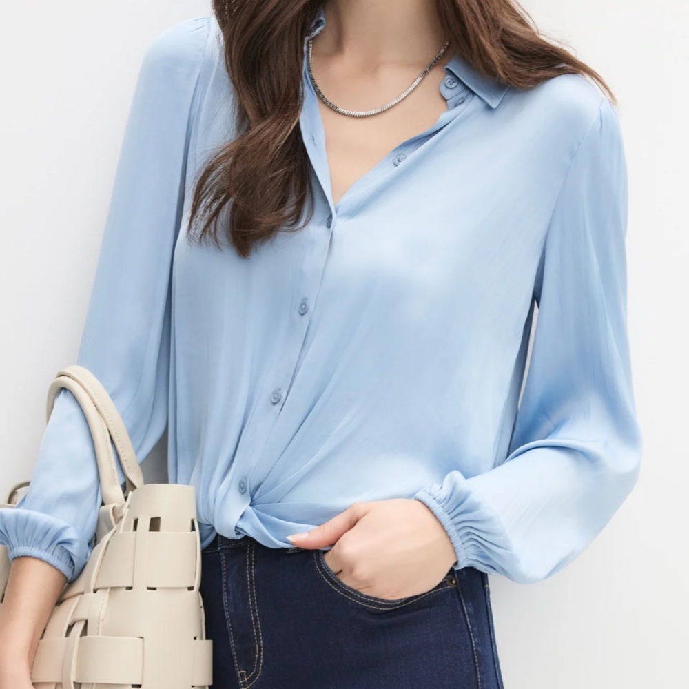 Melanie Lyne Satin Twist-Hem Blouse. Blue Pearl. Size 2. NWT.